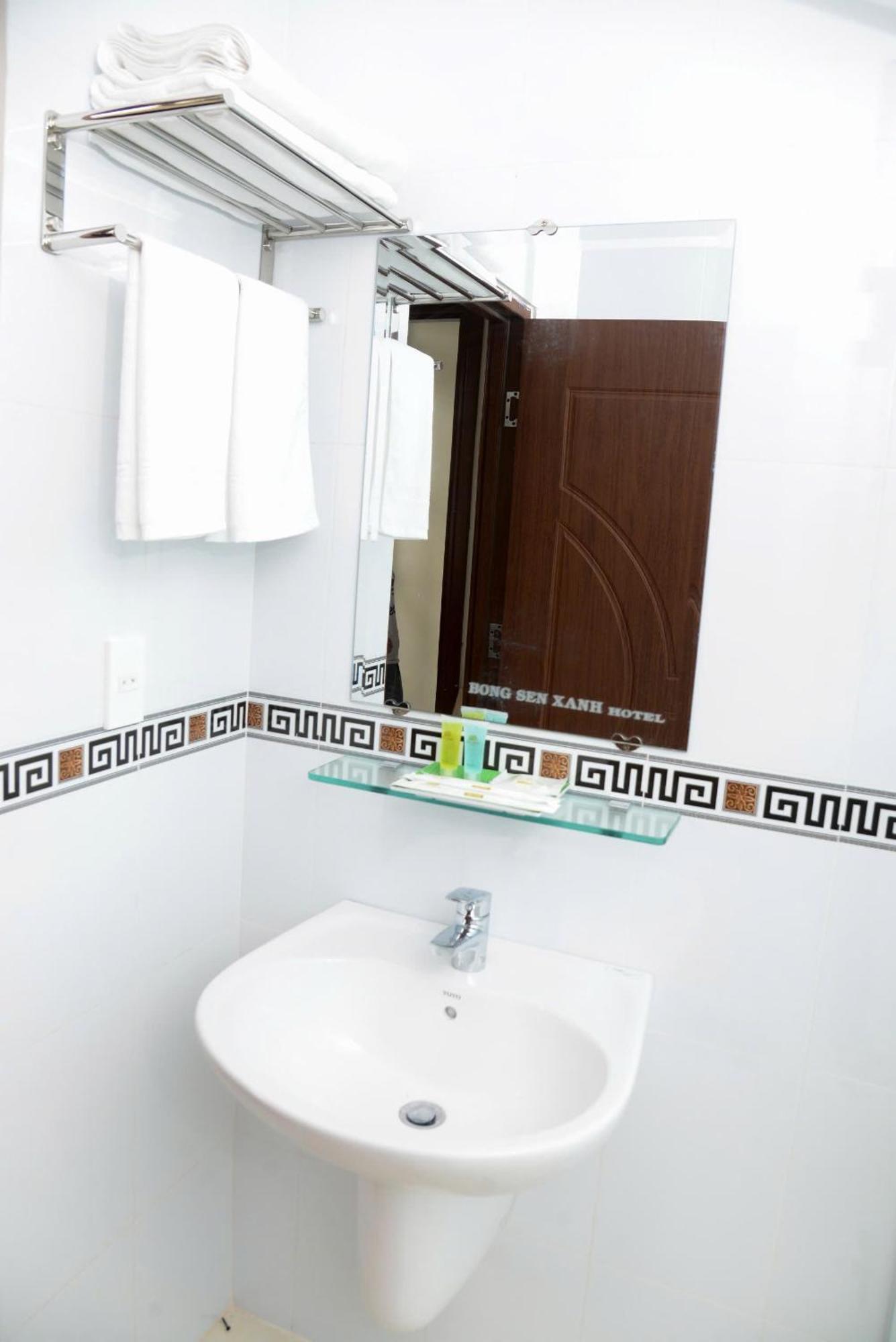 Bong Sen Xanh Hotel Cao Lãnh Esterno foto