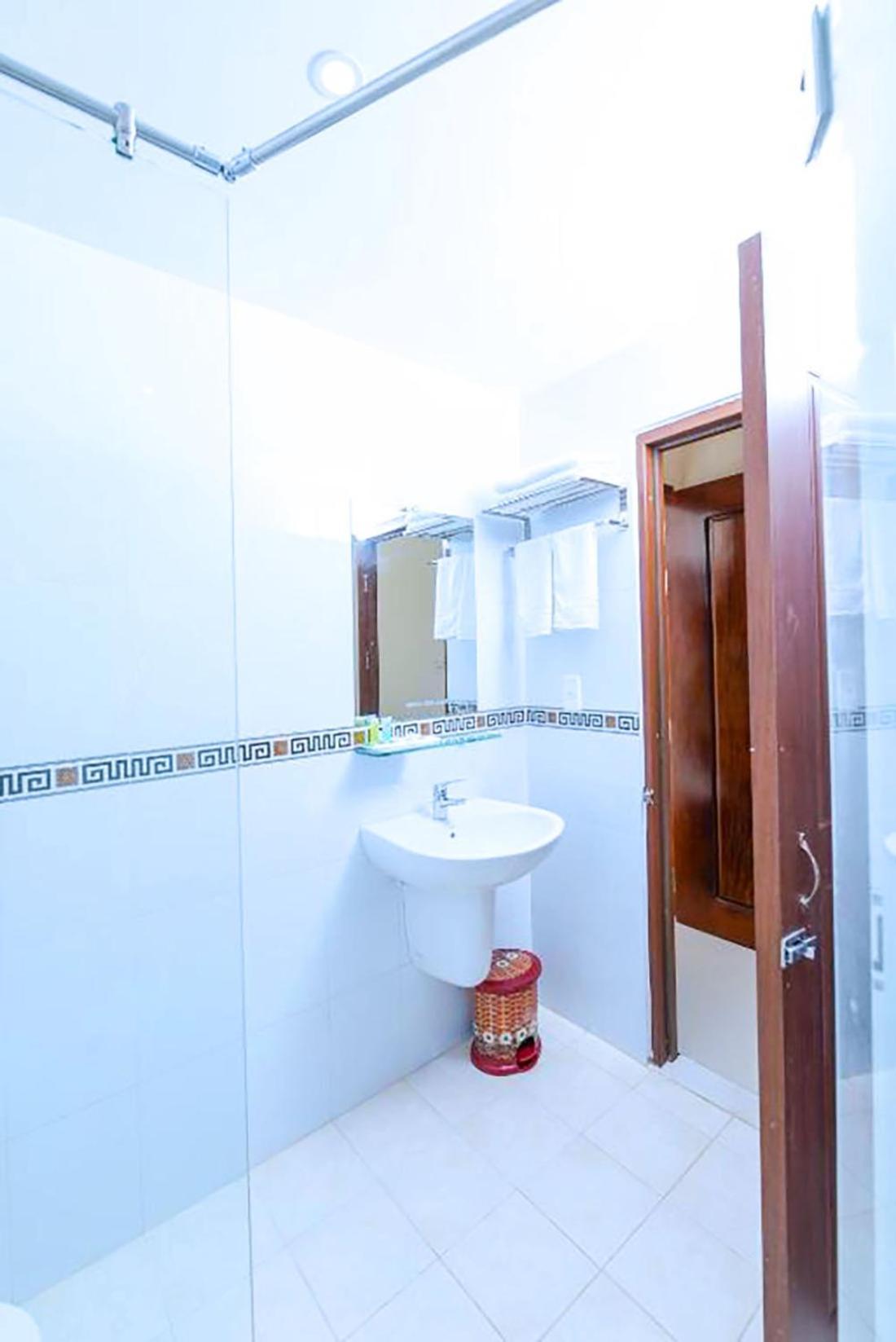 Bong Sen Xanh Hotel Cao Lãnh Esterno foto
